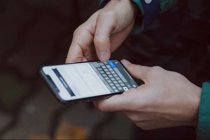 why women dont text back - girl likes last text right mindset